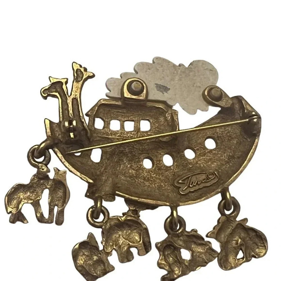 Vintage 60s-70s Noah's Ark Brooch Pin Dangle Animal Charms Gold Tone - Picture 2 of 3